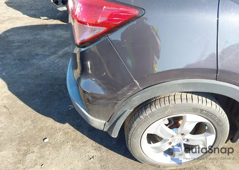 2017 Honda Hr-V Lx z USA, uszkodzony, nr VIN 3CZRU5H35HM712093